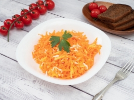Салат Морковь с сыром